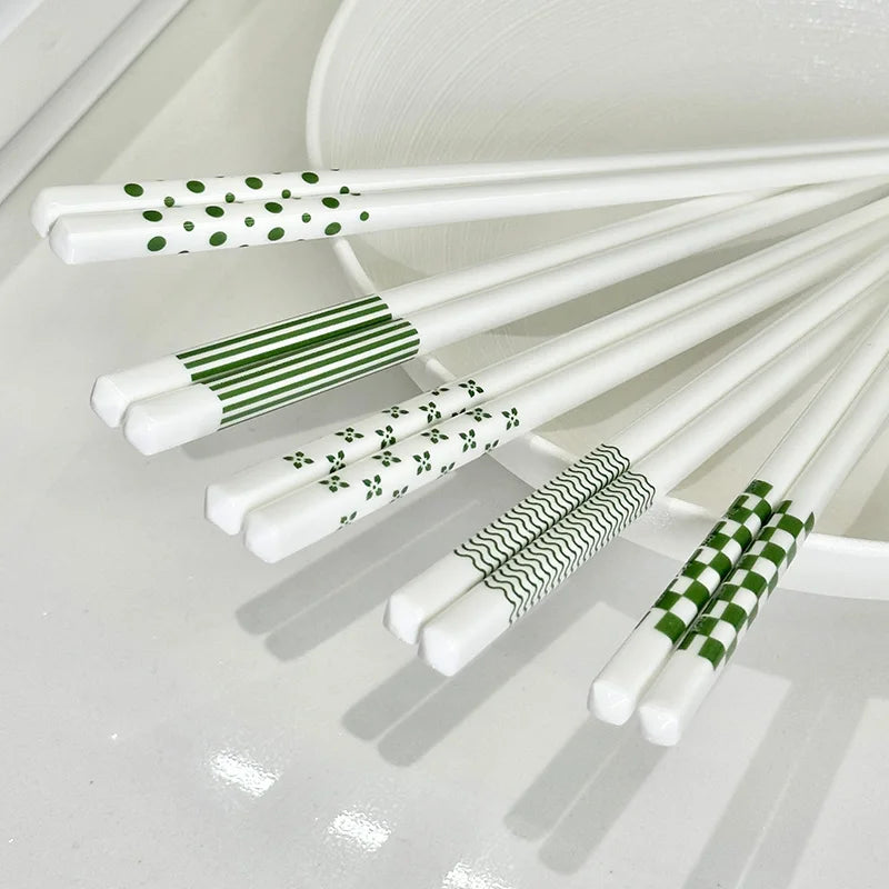 5/10 Pairs Ceramic Chopsticks, Green Pattern, Non-Slip, High Temperature Resistant, Hygienic&Easy to Clean,for Home & Restaurant
